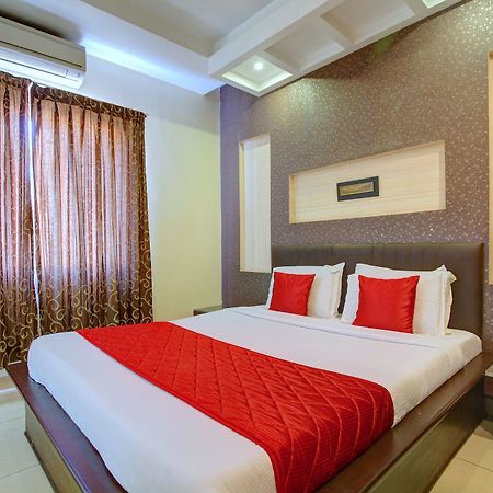 Hotel Oyo 4895 Abi Krishna Puducherry Zewnętrze zdjęcie