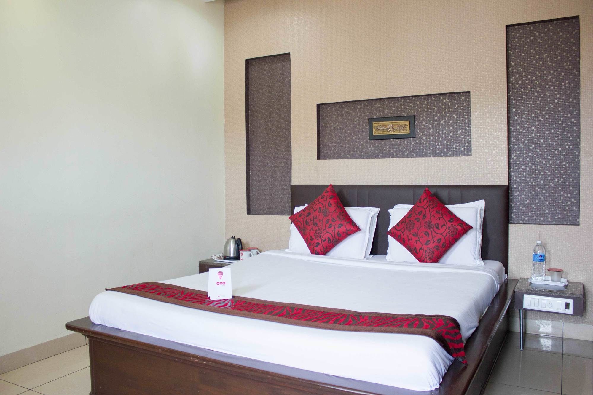 Hotel Oyo 4895 Abi Krishna Puducherry Zewnętrze zdjęcie