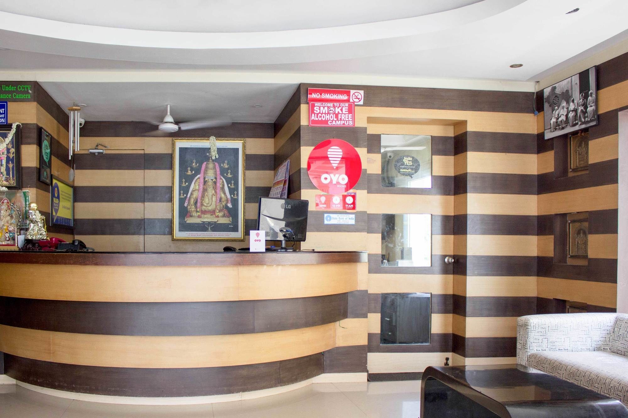 Hotel Oyo 4895 Abi Krishna Puducherry Zewnętrze zdjęcie