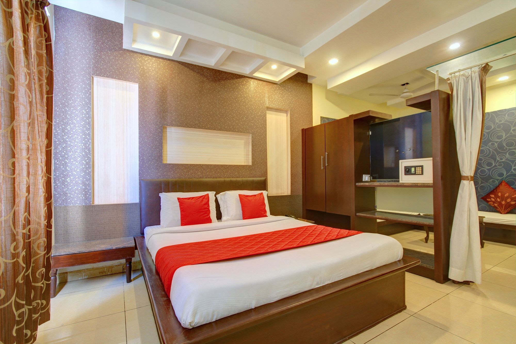 Hotel Oyo 4895 Abi Krishna Puducherry Zewnętrze zdjęcie