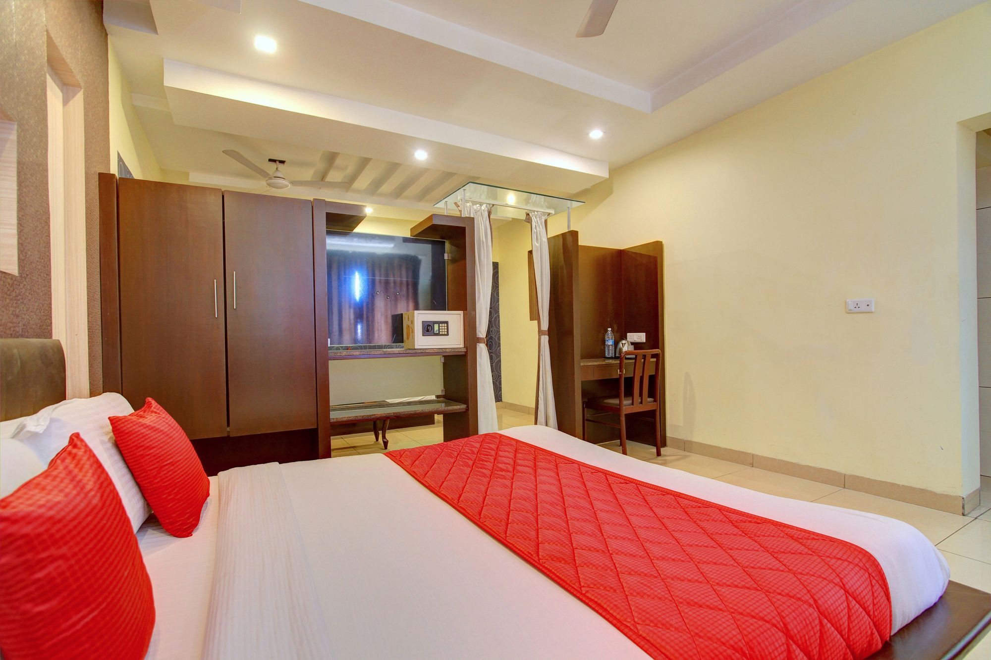 Hotel Oyo 4895 Abi Krishna Puducherry Zewnętrze zdjęcie
