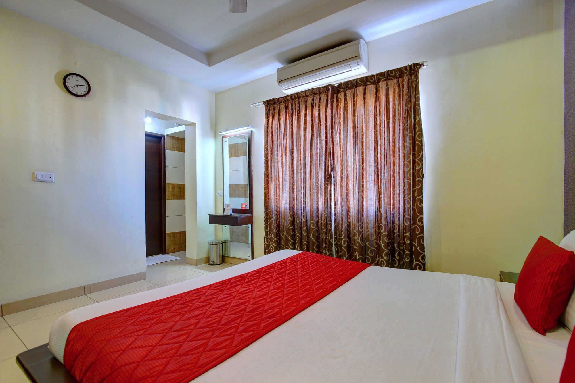 Hotel Oyo 4895 Abi Krishna Puducherry Zewnętrze zdjęcie