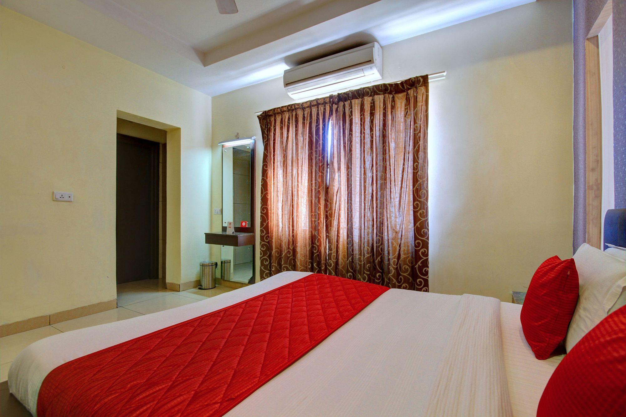 Hotel Oyo 4895 Abi Krishna Puducherry Zewnętrze zdjęcie