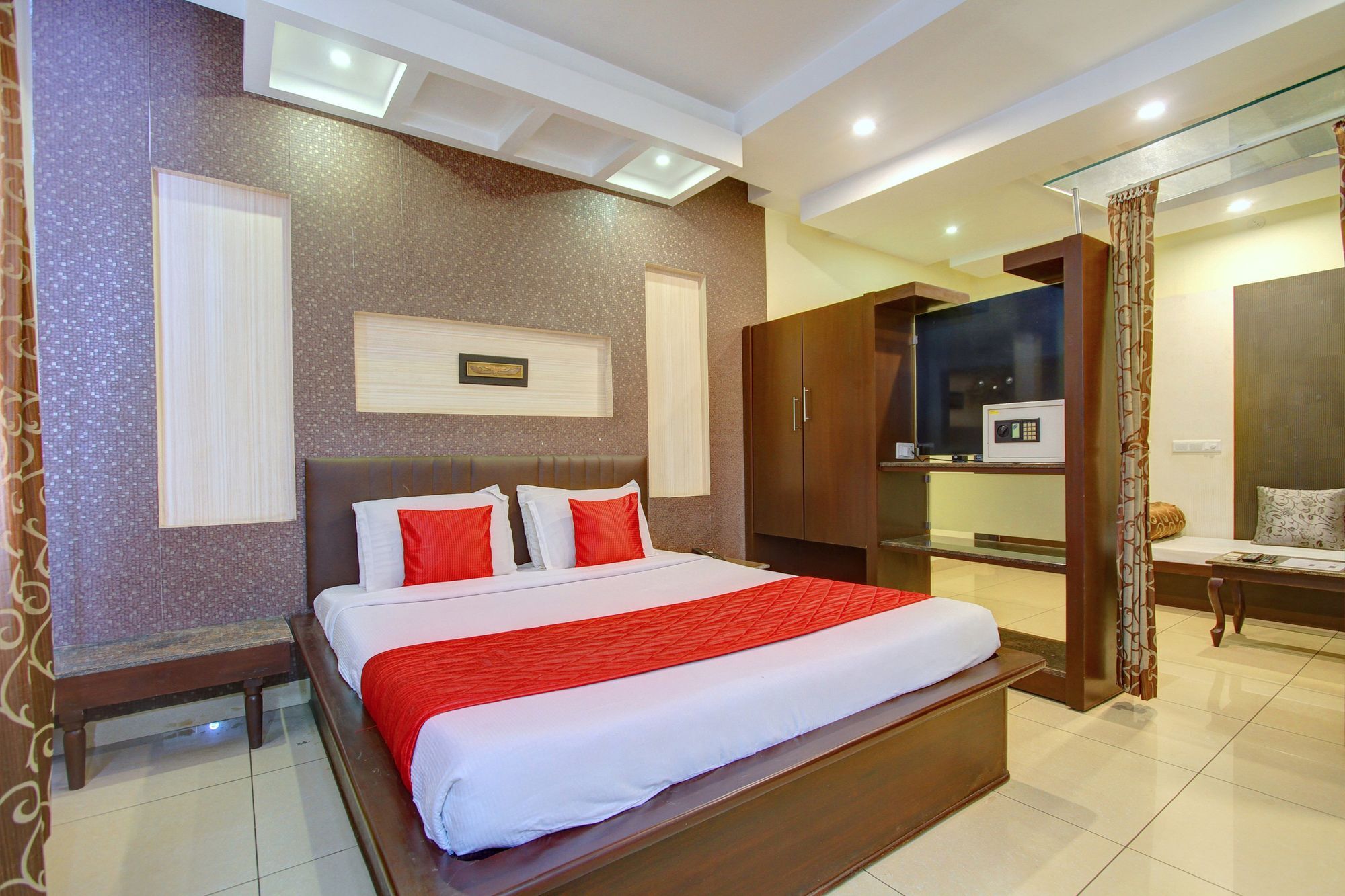 Hotel Oyo 4895 Abi Krishna Puducherry Zewnętrze zdjęcie