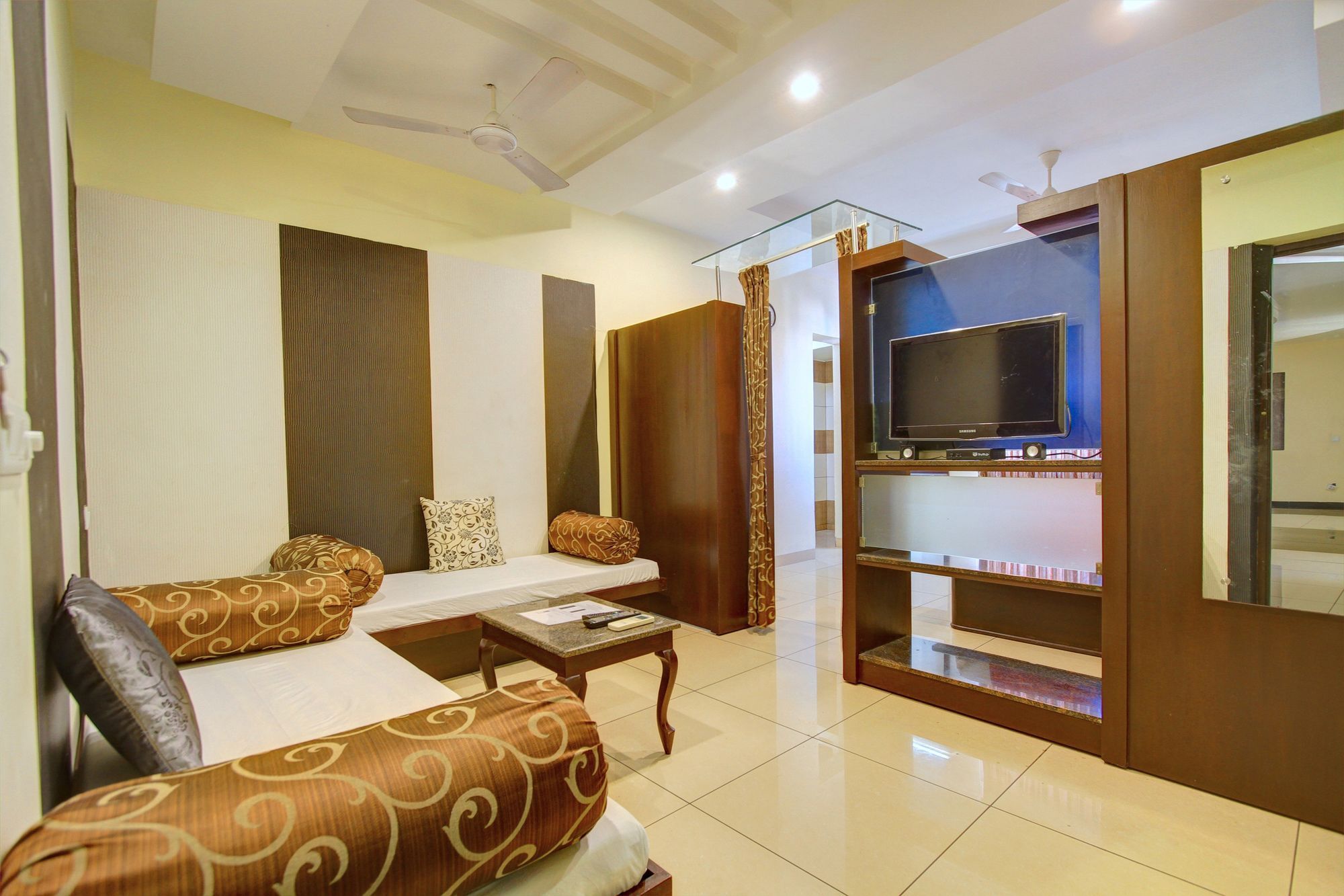 Hotel Oyo 4895 Abi Krishna Puducherry Zewnętrze zdjęcie