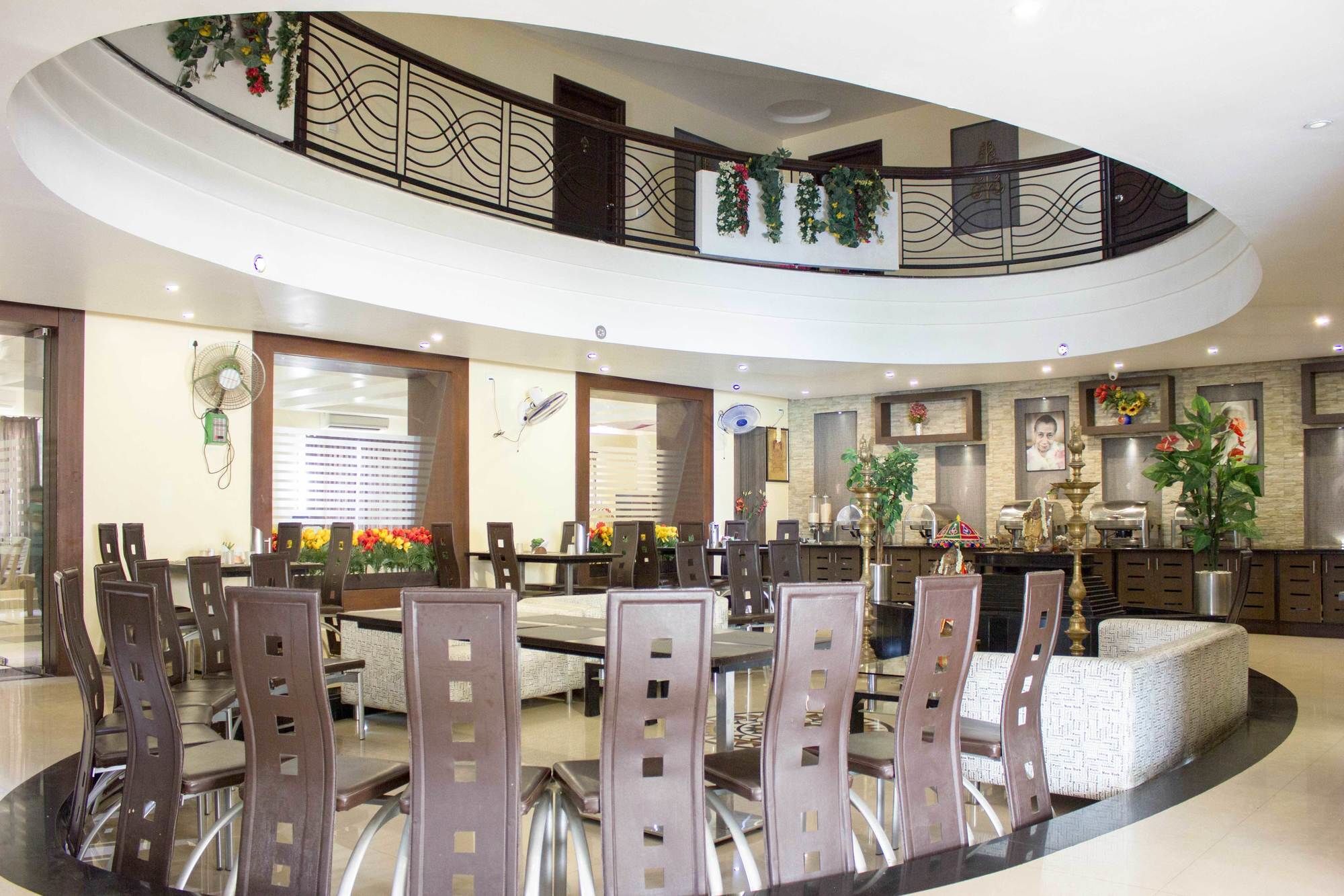 Hotel Oyo 4895 Abi Krishna Puducherry Zewnętrze zdjęcie